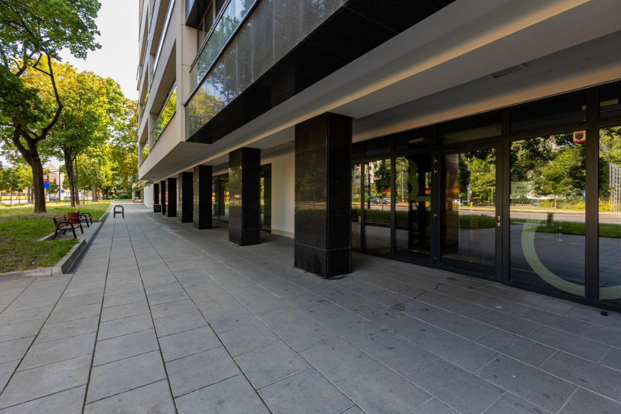 Apartment Avenue Solidarnosci On Wola By Noclegi Renters Varşovia Exterior foto
